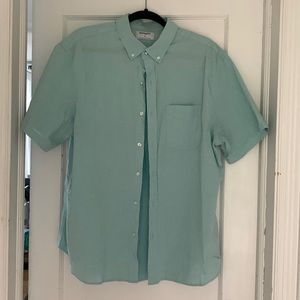Men’s Short Sleeve Button Down in Light Blue - Size XL